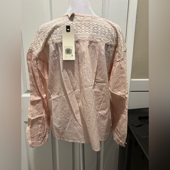 Levi’s Baby Pink Peasant Top Blouse - Picture 2 of 6